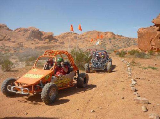 Tour-Driving-Valley-Of-Fire-Buggy-550x410