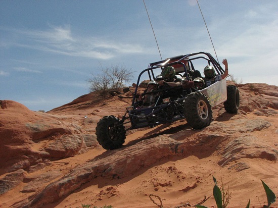 Tour-Driving-mini-baja-550x412