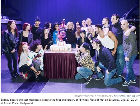 news-Britney Spears toasts first anniversary at Axis at Planet Hollywood