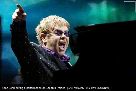 news-Elton John offers sincere look back on Million Dollar career