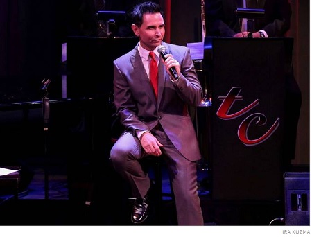 news-Jersey Boys Star Travis Cloer Raises 30191 For Christmas Album