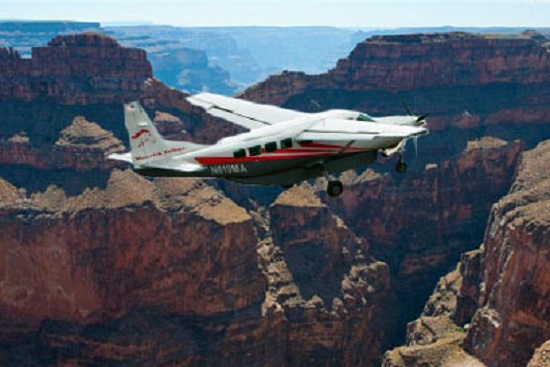 Tour-Airplane-Navigator-550x367