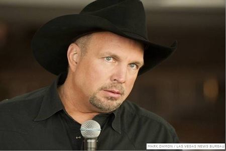 news-Garth Brooks Coming To Vegas For July 4th Weekend