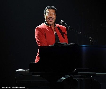 news-Lionel-Richie-Axis